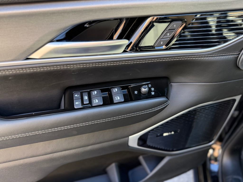 New 2026 Jeep Grand Wagoneer Limited image 19