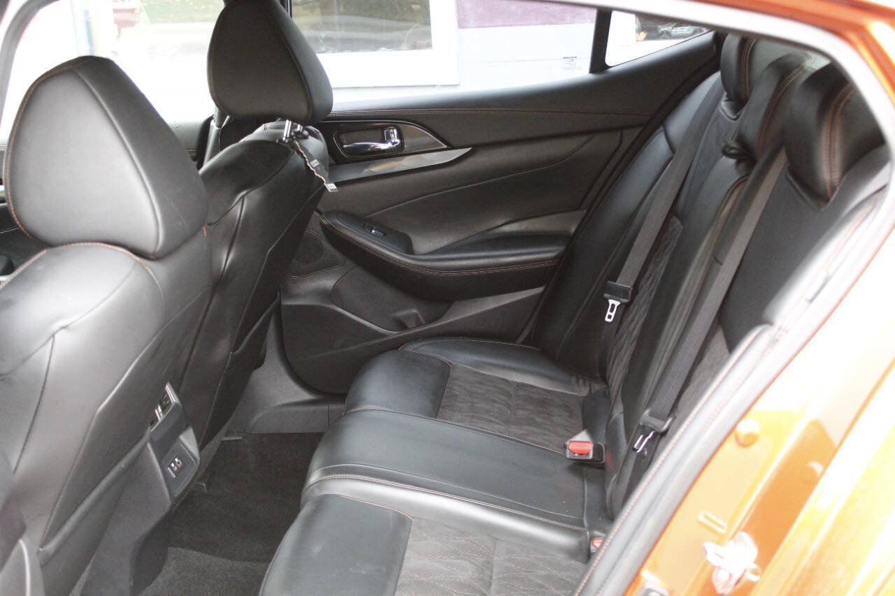Used 2019 Nissan Maxima SR w/ Premium Package FWD image 32
