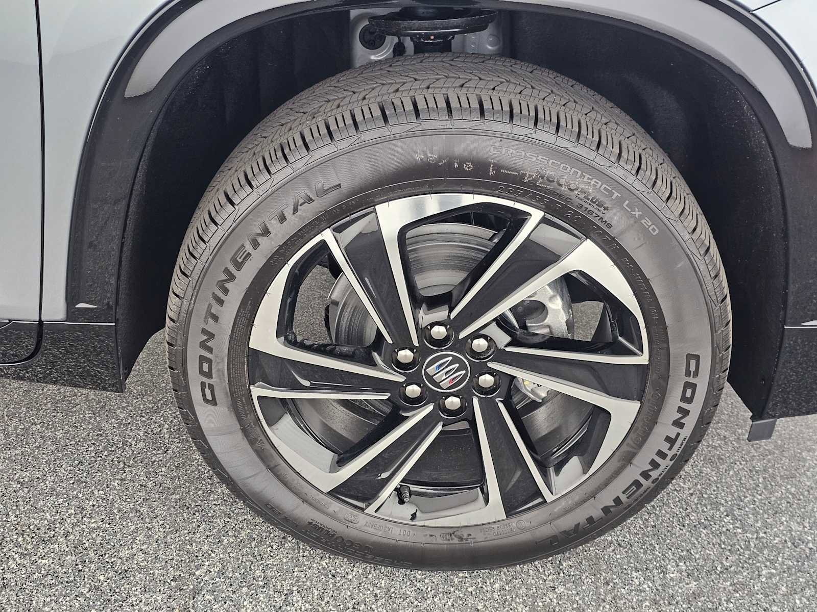 New 2026 Buick Enclave Sport Touring w/ Power Package image 9