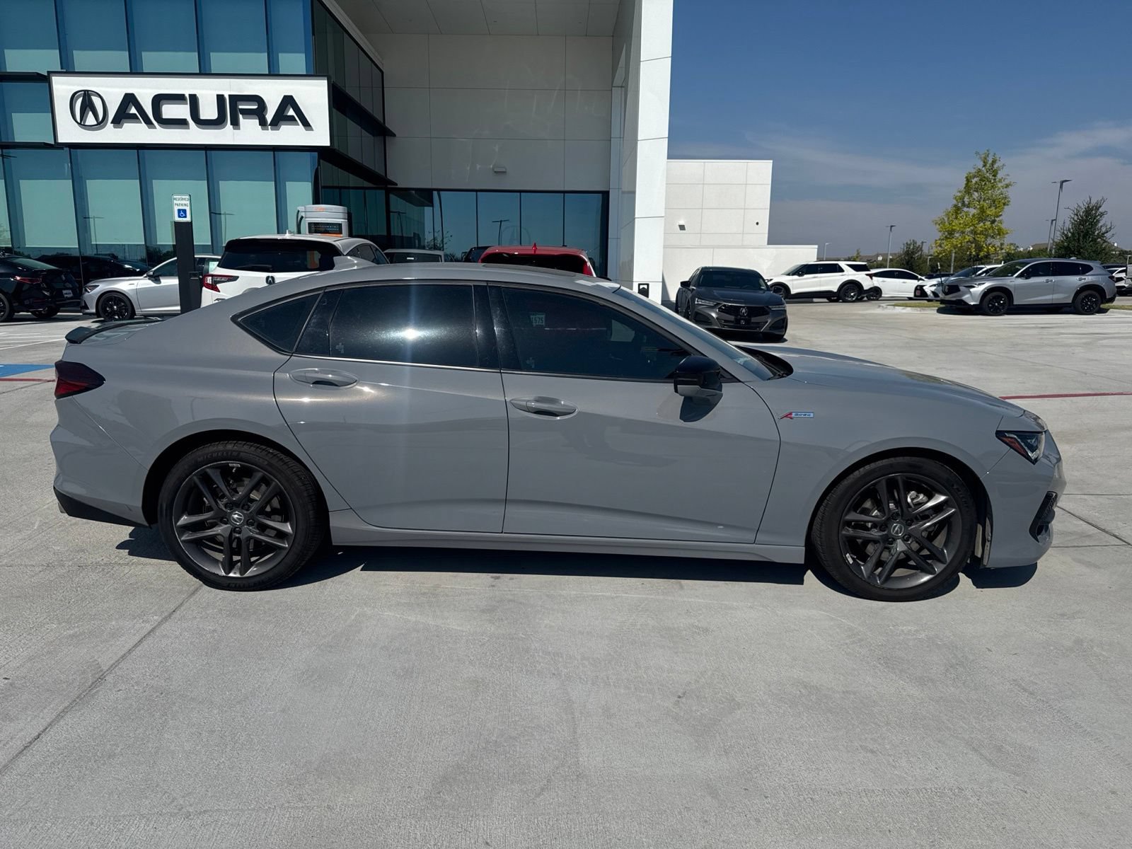 Used 2025 Acura TLX w/ A-SPEC Package AWD/4WD image 2