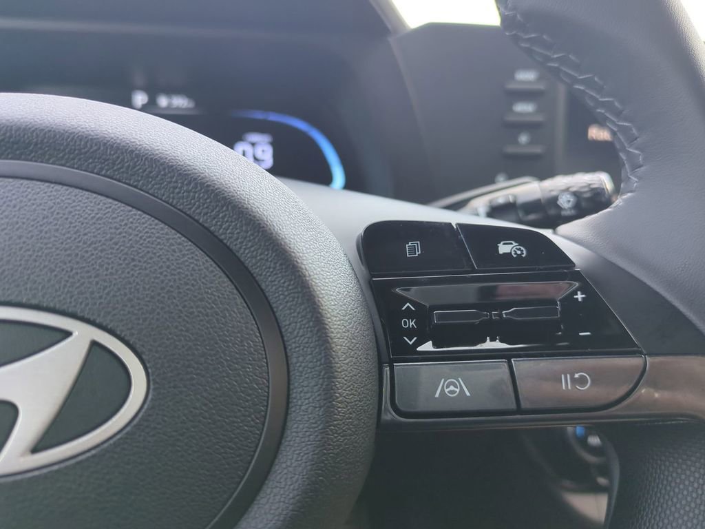 New 2026 Hyundai Elantra Sport image 28