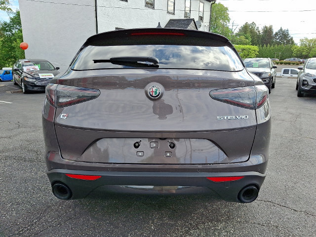 Used 2024 Alfa Romeo Stelvio Sprint AWD/4WD image 5