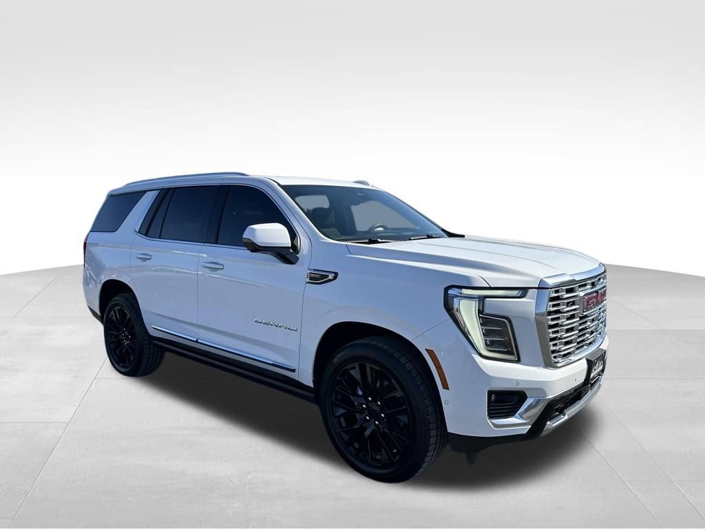 Used 2025 GMC Yukon Denali w/ Sun & Power Step Package image 28