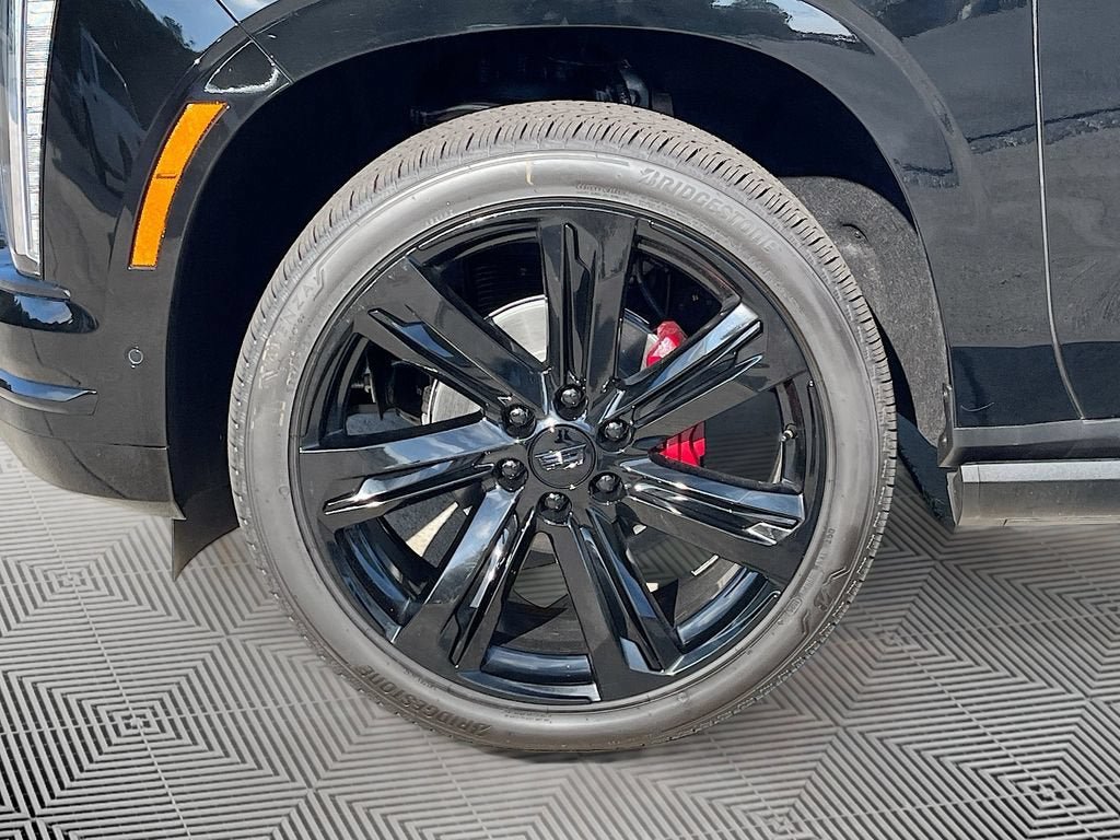 New 2026 Cadillac Escalade ESV Sport w/ Touring Package AWD/4WD image 10