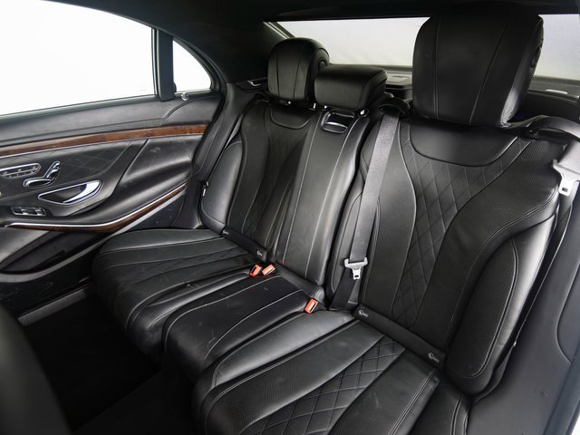 Used 2019 Mercedes-Benz S 560 Sedan w/ AMG Line Exterior image 33