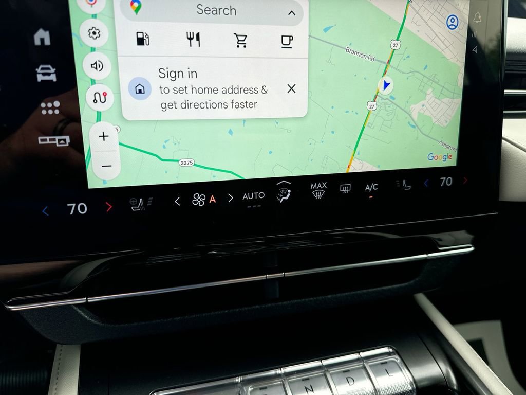 New 2025 Lincoln Nautilus Premier w/ Equipment Group 102A AWD/4WD image 16