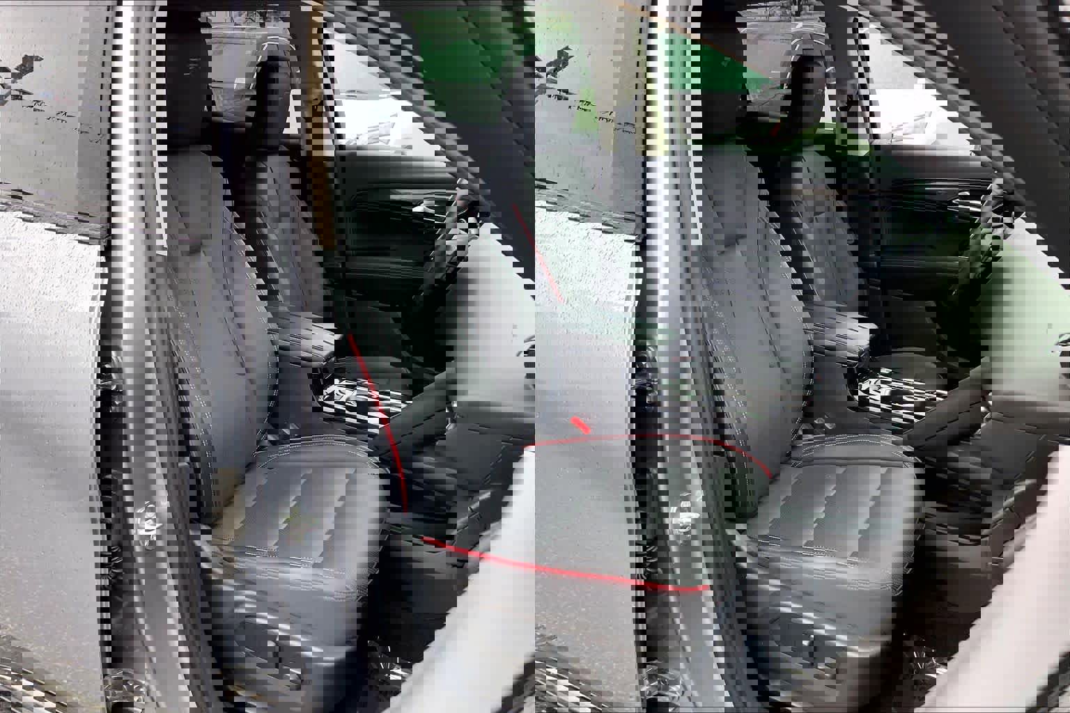 Used 2022 Buick Envision Essence w/ Technology Package II image 9