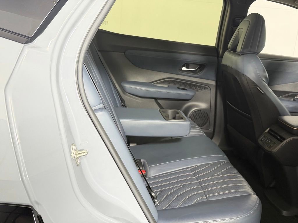 Used 2023 Nissan Ariya image 29