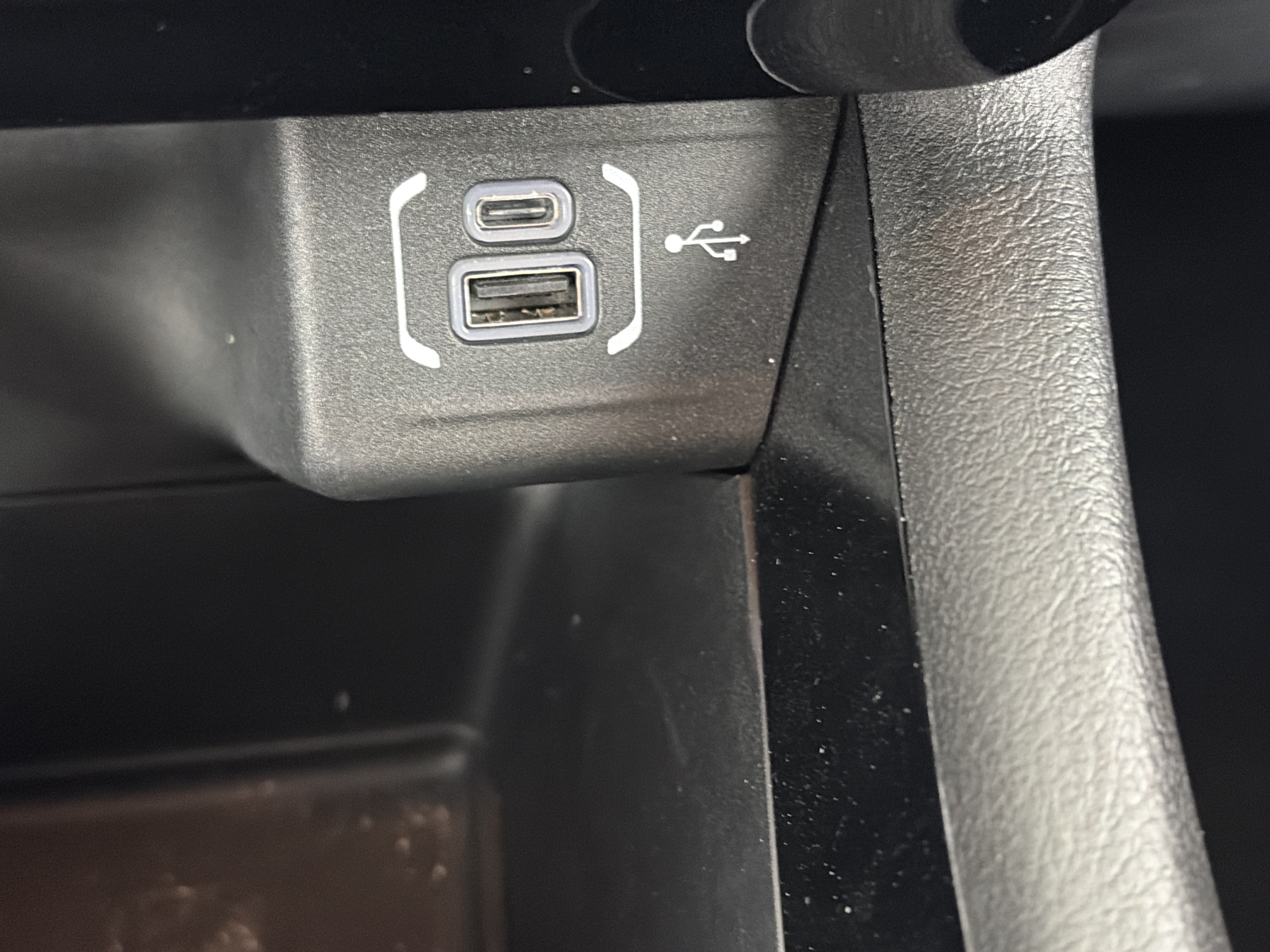 Used 2025 Jeep Compass Limited w/ Elite Group AWD/4WD image 25