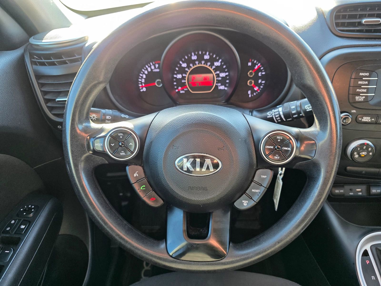 Used 2016 Kia Soul image 11