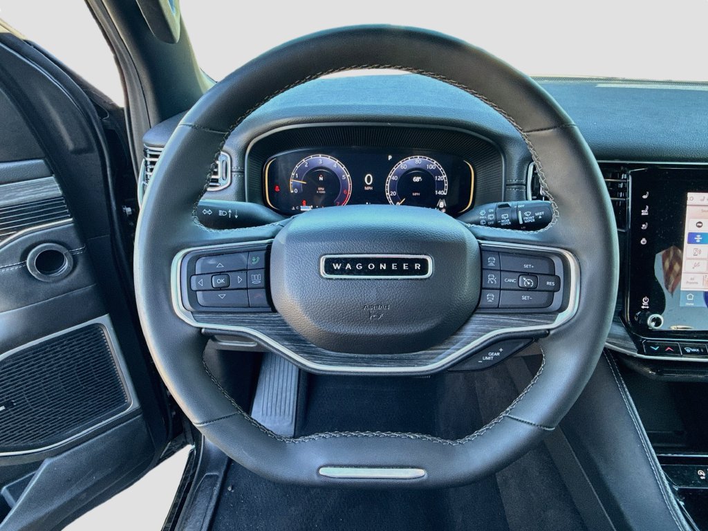 Used 2024 Jeep Wagoneer Series II RWD image 19
