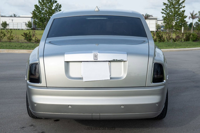 Used 2005 Rolls-Royce Phantom Sedan RWD image 7