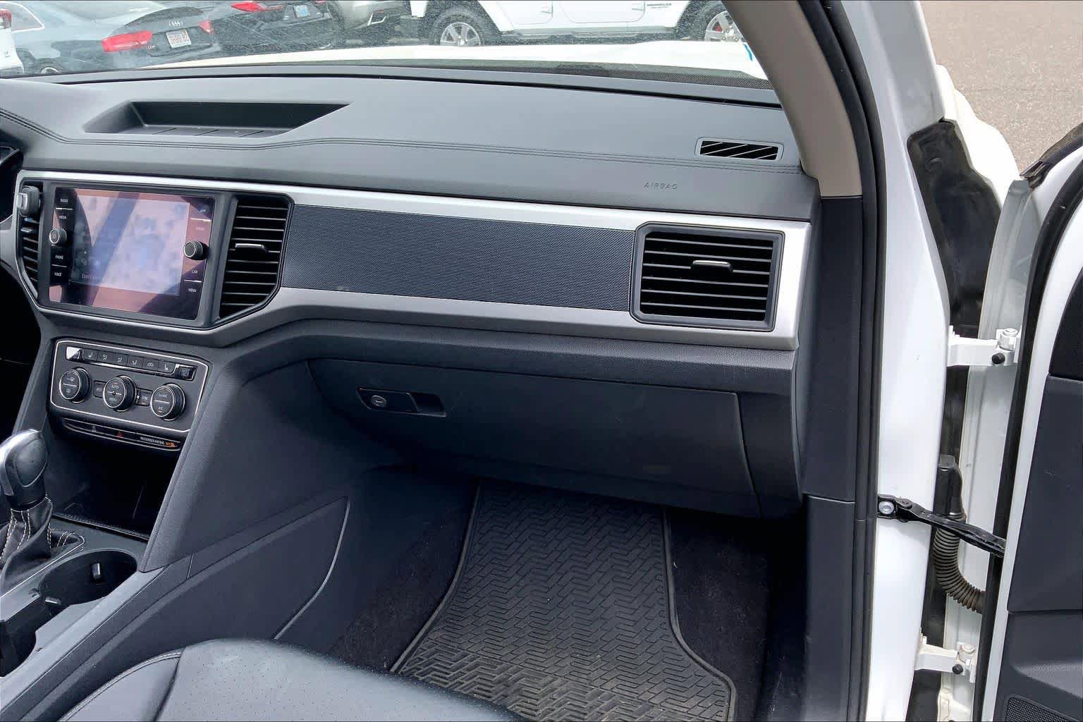 Used 2021 Volkswagen Atlas SE w/ Panoramic Sunroof Package AWD/4WD image 19