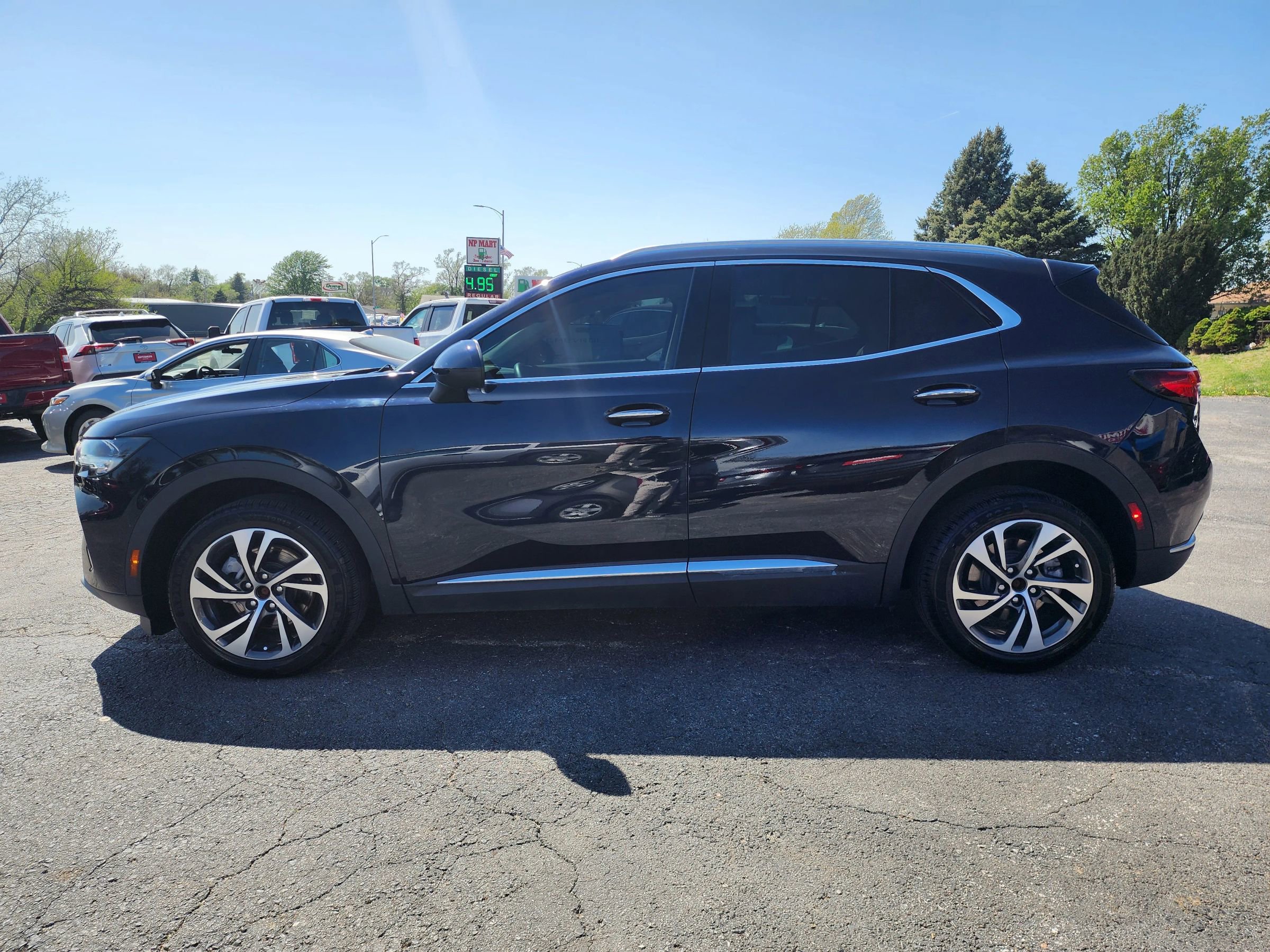Used 2021 Buick Envision Essence AWD/4WD image 4