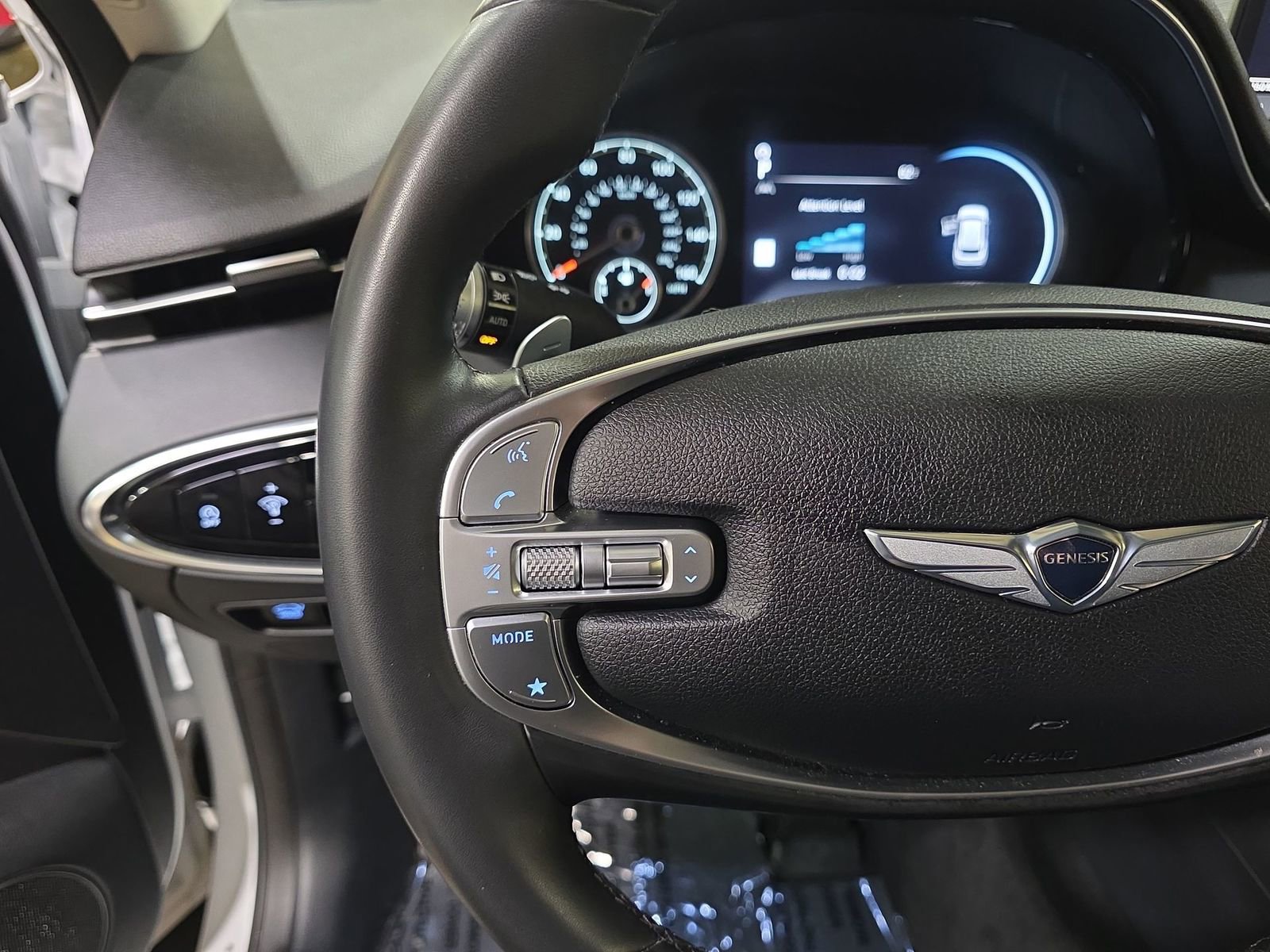 Used 2025 Genesis GV70 2.5T image 28