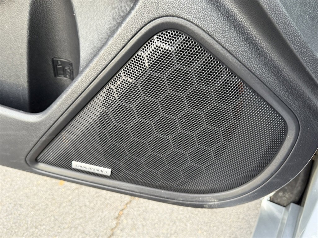 Used 2020 Subaru Legacy Limited image 23