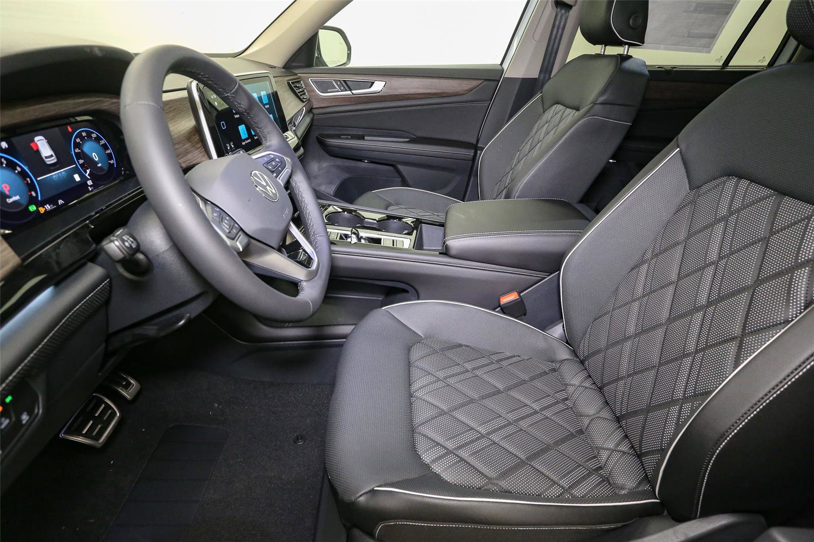 New 2026 Volkswagen Atlas SEL Premium R-Line image 27