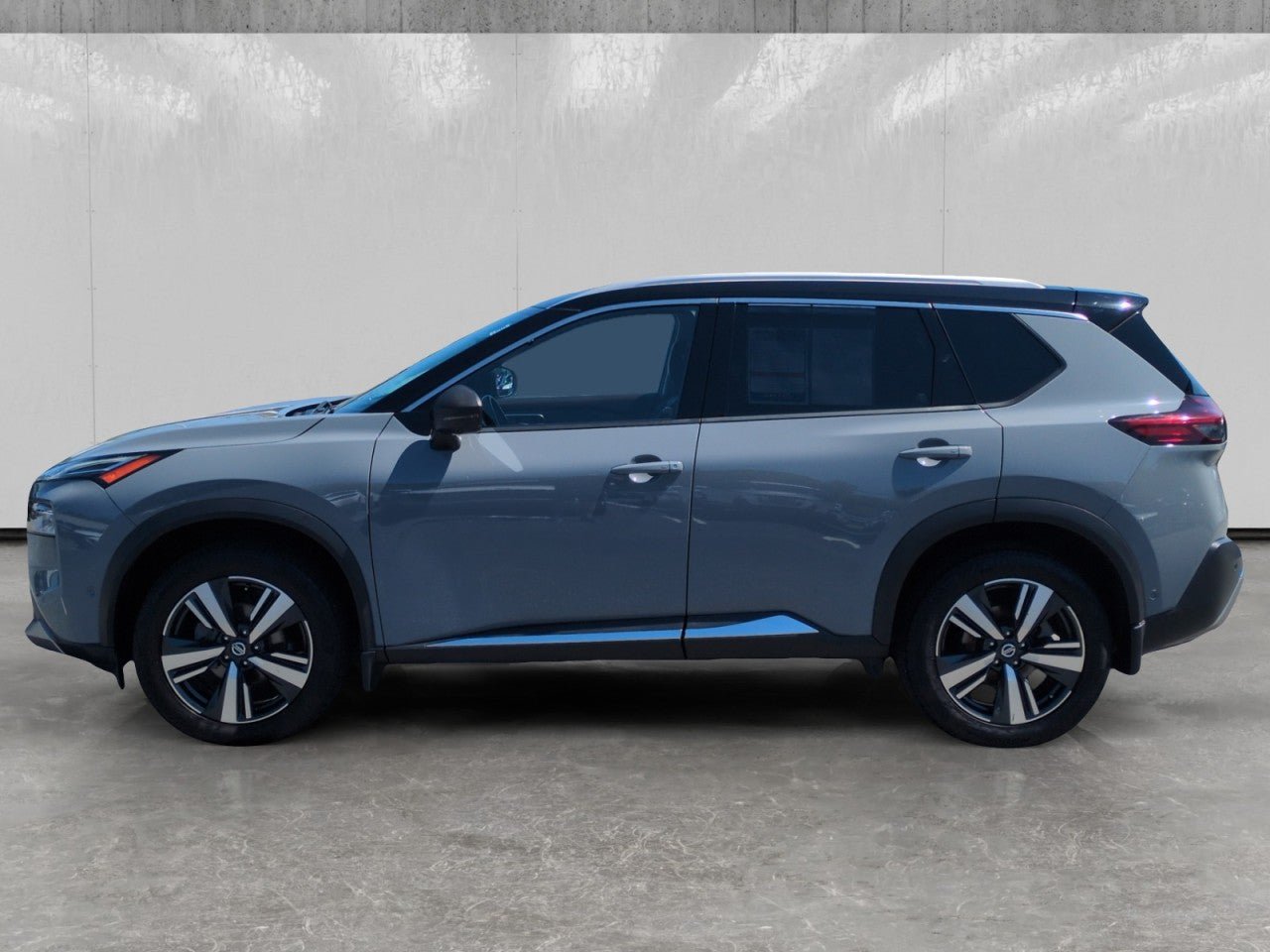 Used 2021 Nissan Rogue Platinum AWD/4WD image 4
