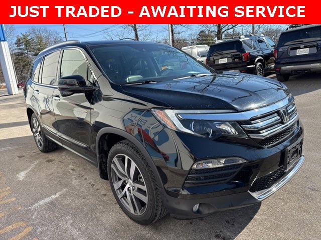 Used 2017 Honda Pilot Touring image 3