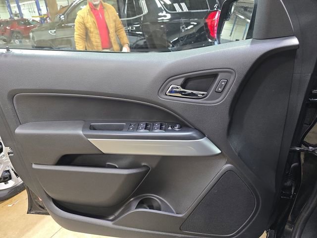 Used 2022 Chevrolet Colorado LT w/ LT Convenience Package image 29
