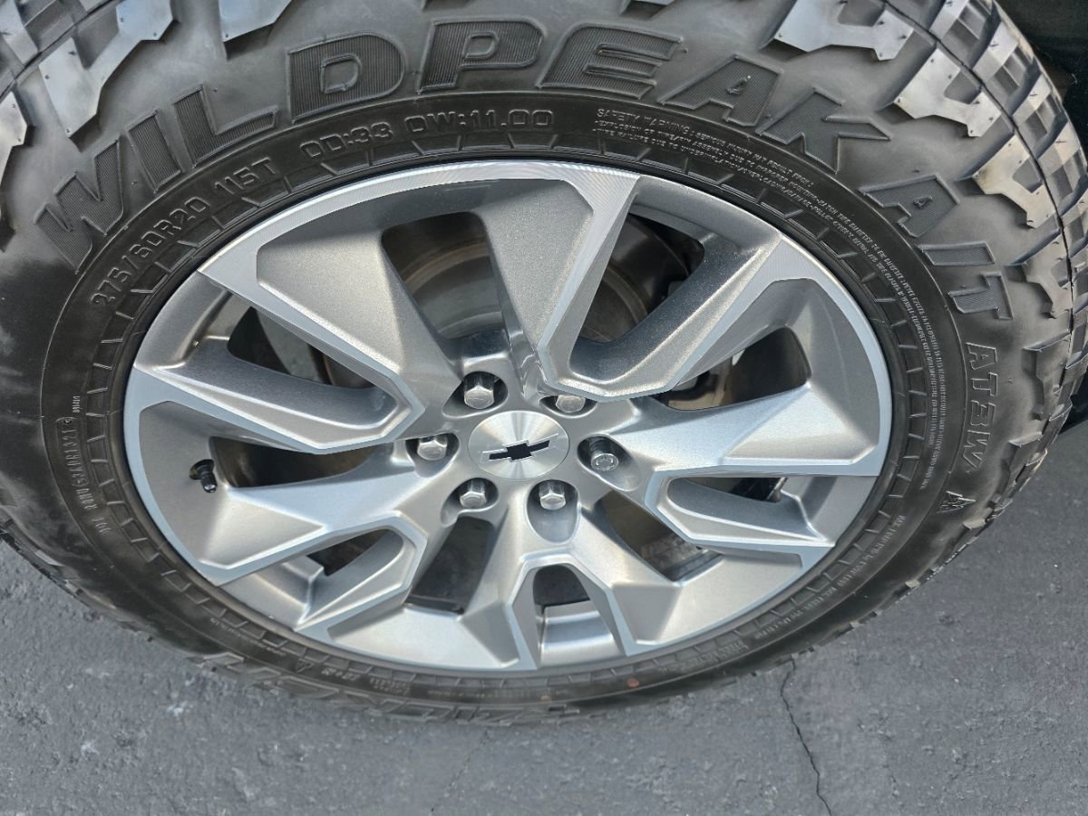 Used 2018 Chevrolet Silverado 1500 LT w/ LT Eassist Package image 19