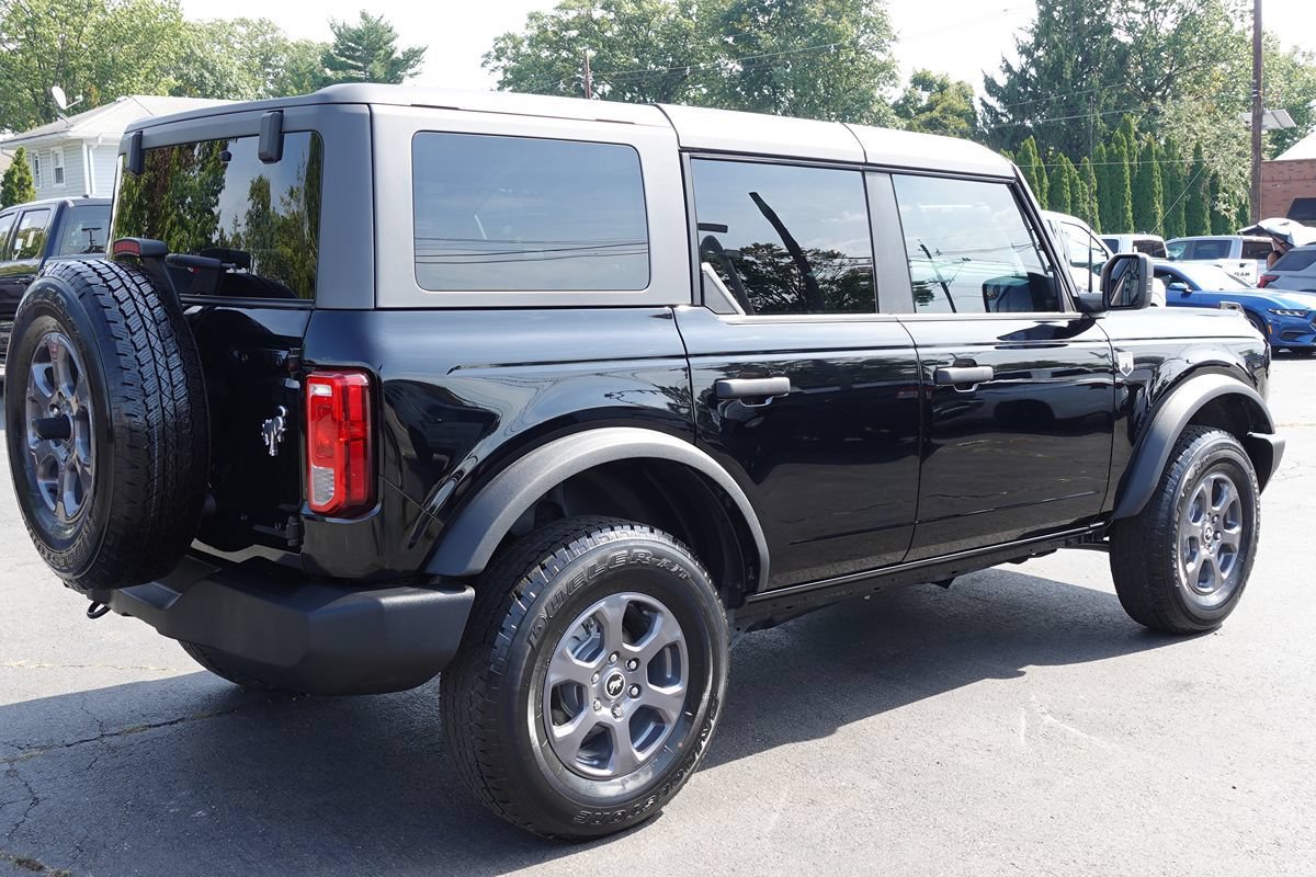 Used 2024 Ford Bronco Big Bend AWD/4WD image 3