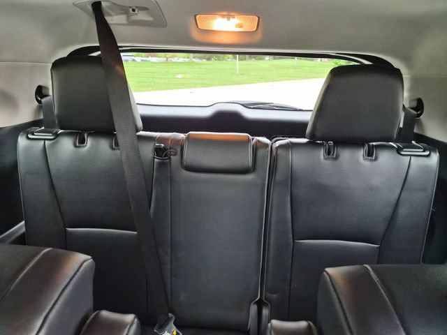 Used 2022 Toyota Highlander XLE AWD/4WD image 42