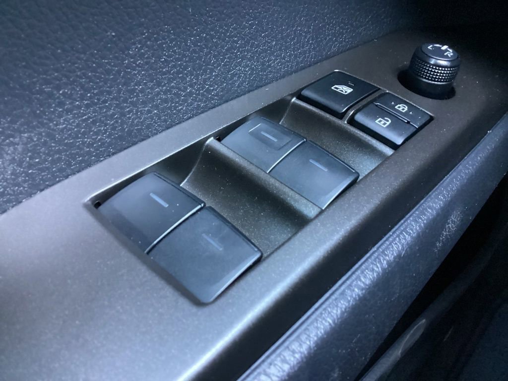 Used 2024 Toyota Camry SE image 22