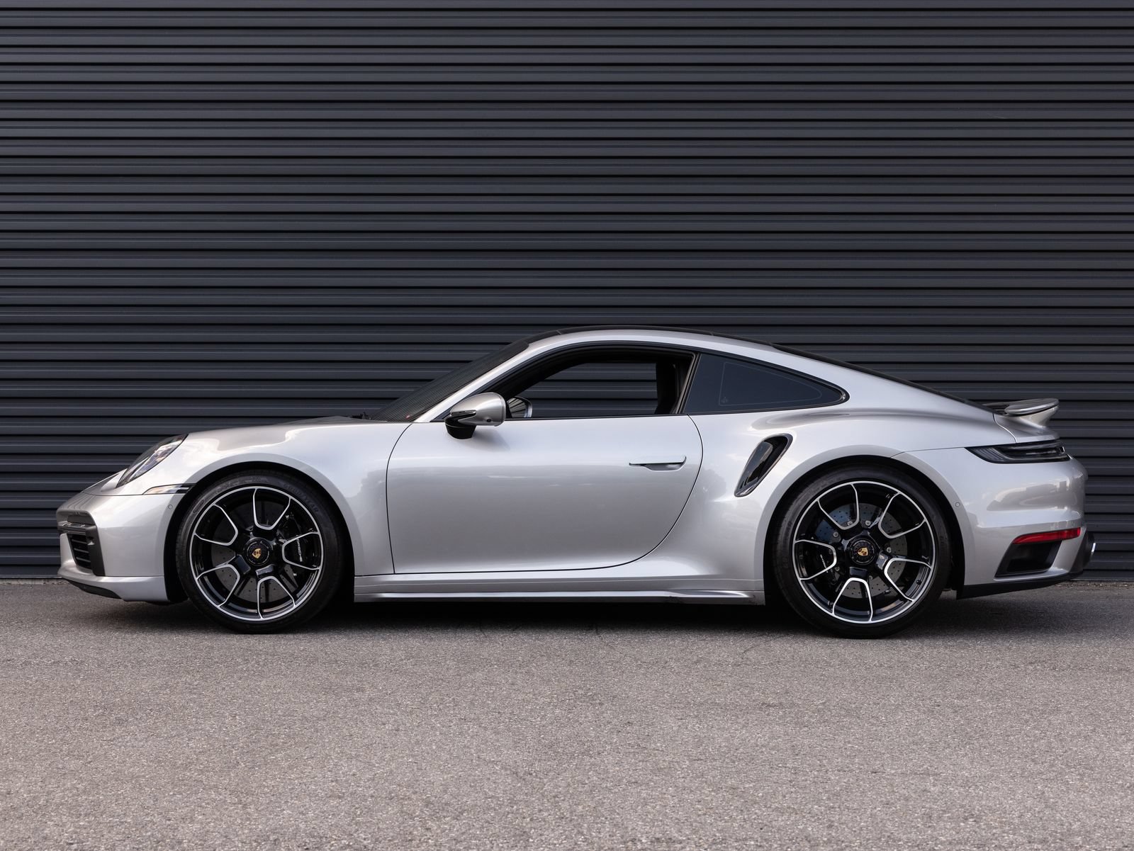 Certified 2024 Porsche 911 Turbo S AWD/4WD image 2