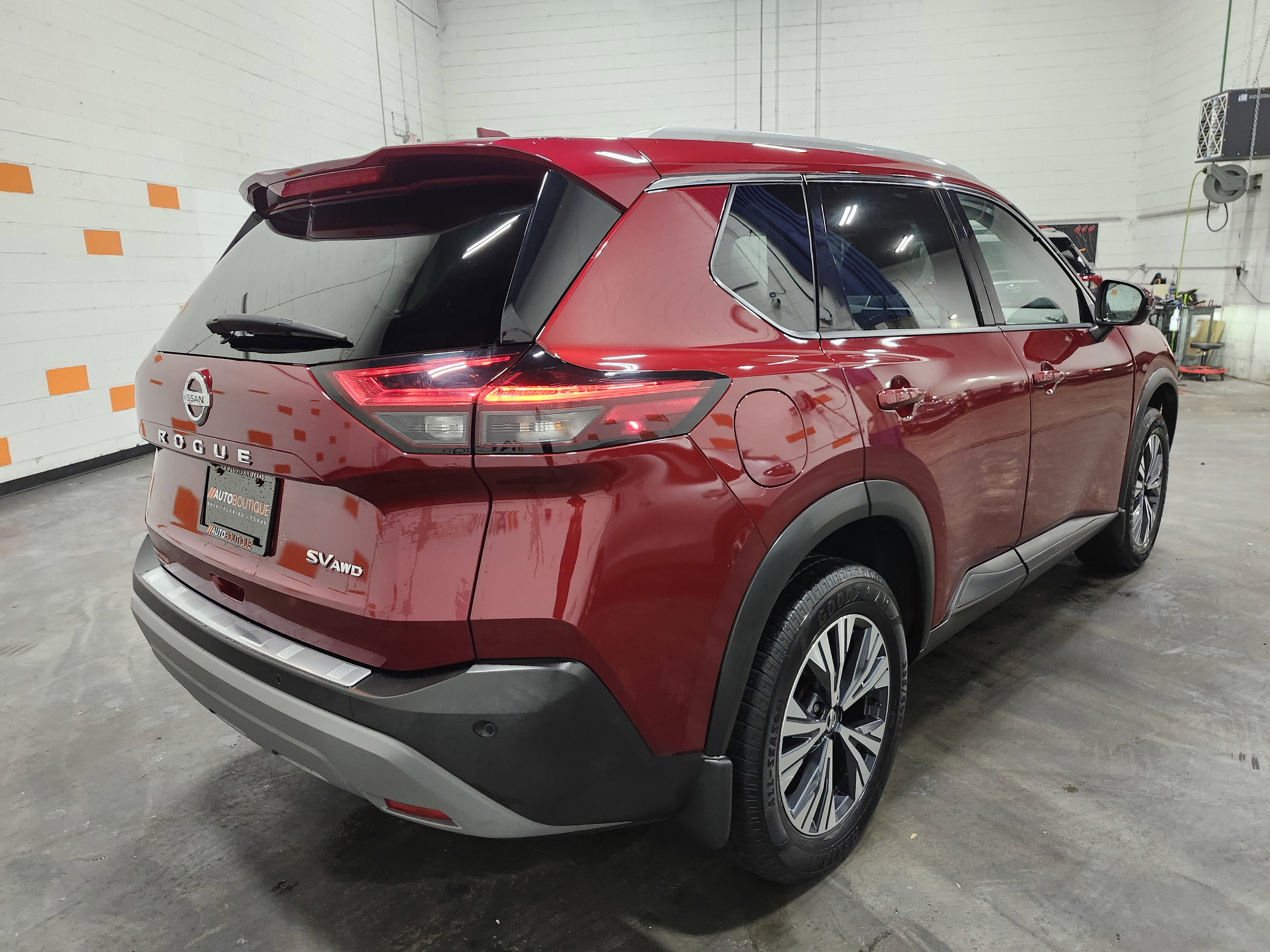 Used 2021 Nissan Rogue SV w/ Premium Package image 18
