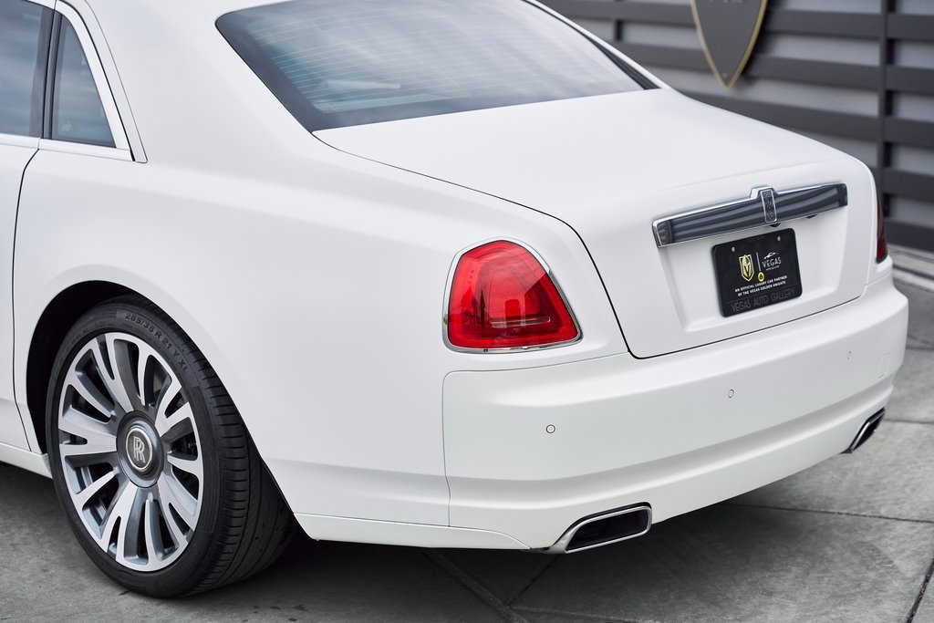 Used 2019 Rolls-Royce Ghost image 10