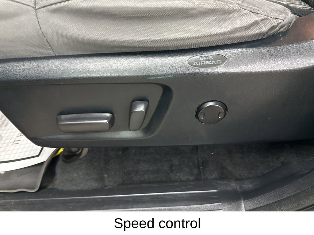 Used 2019 Toyota Tundra SR5 w/ SR5 Upgrade Package AWD/4WD image 36