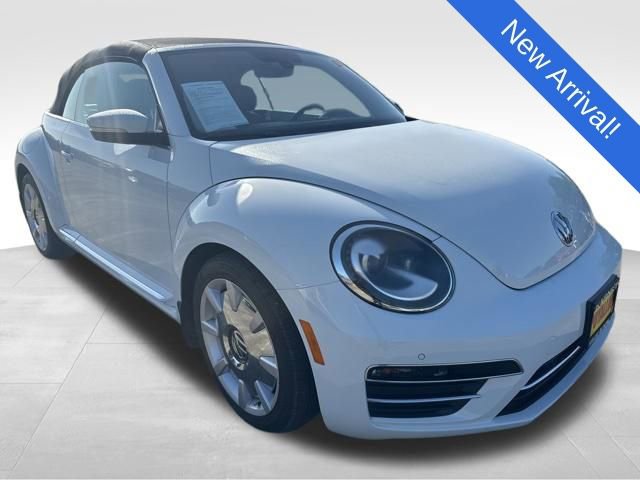 Used 2017 Volkswagen Beetle 1.8T S FWD image 1