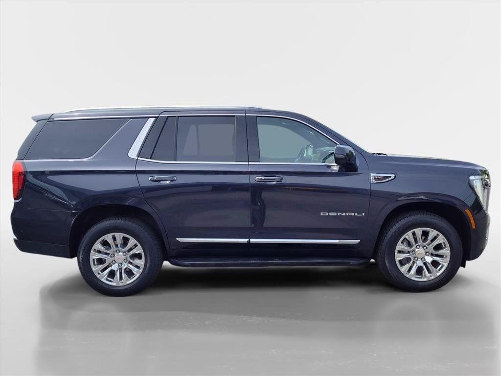 Used 2025 GMC Yukon Denali AWD/4WD image 6