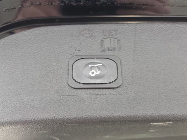 Used 2018 Ford Escape SEL FWD image 33