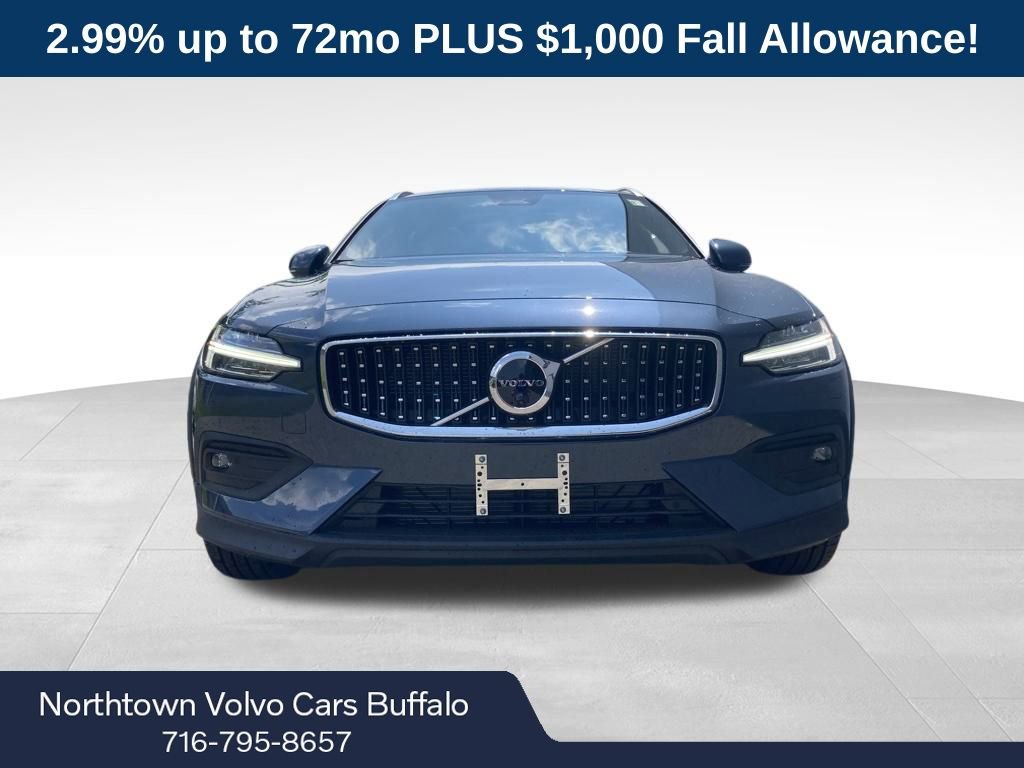 New 2026 Volvo V60 B5 Cross Country Ultra w/ Protection Package Premier image 7