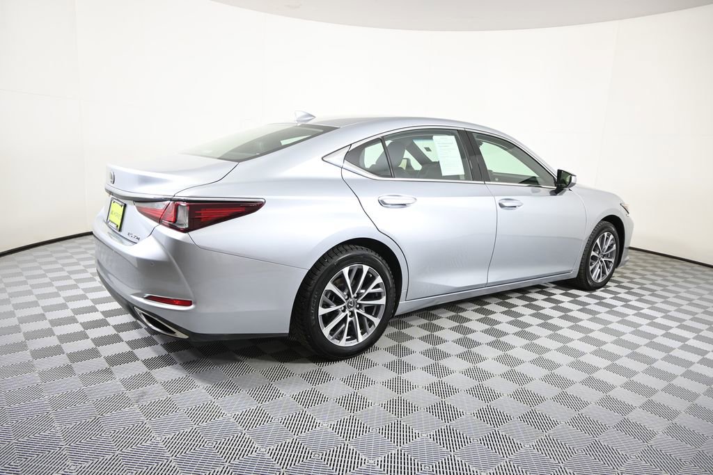 Used 2023 Lexus ES 350 w/ Premium Package image 6