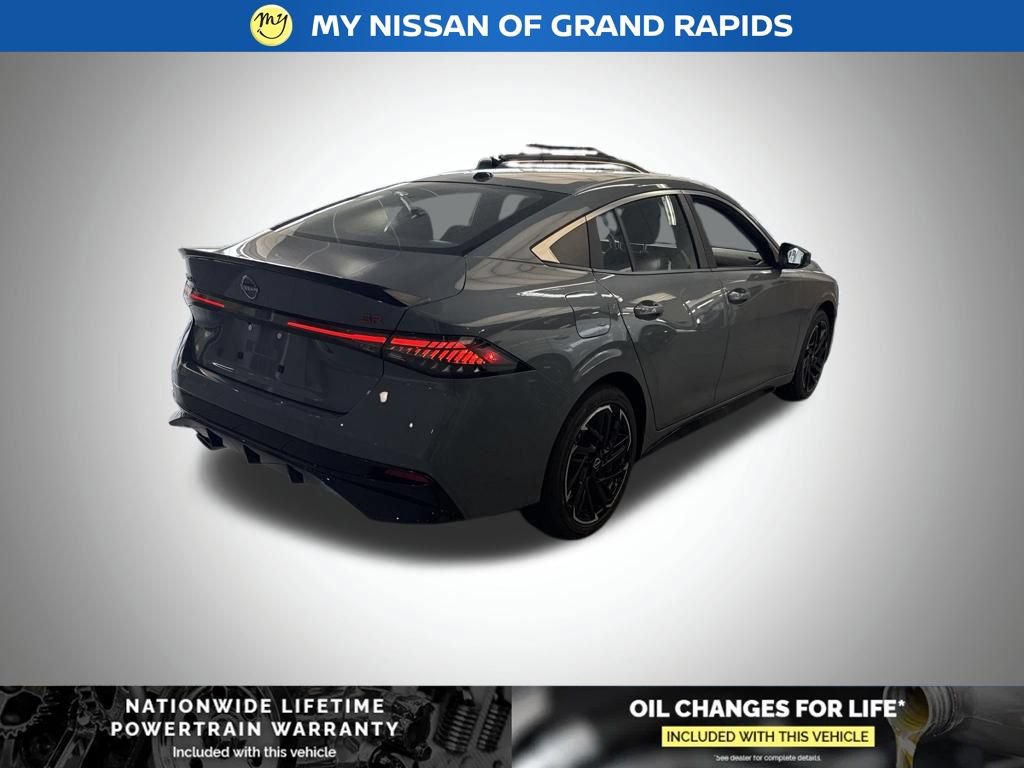 New 2026 Nissan Sentra SR w/ Floor Mat Package FWD image 2