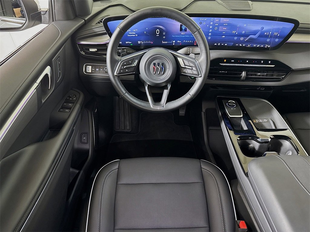 Used 2025 Buick Enclave Preferred image 21