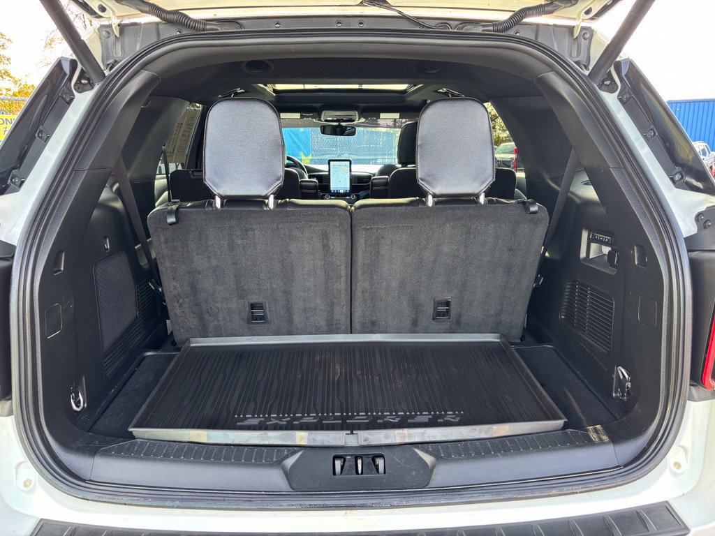 Used 2024 Ford Explorer ST w/ Technology Package AWD/4WD image 7