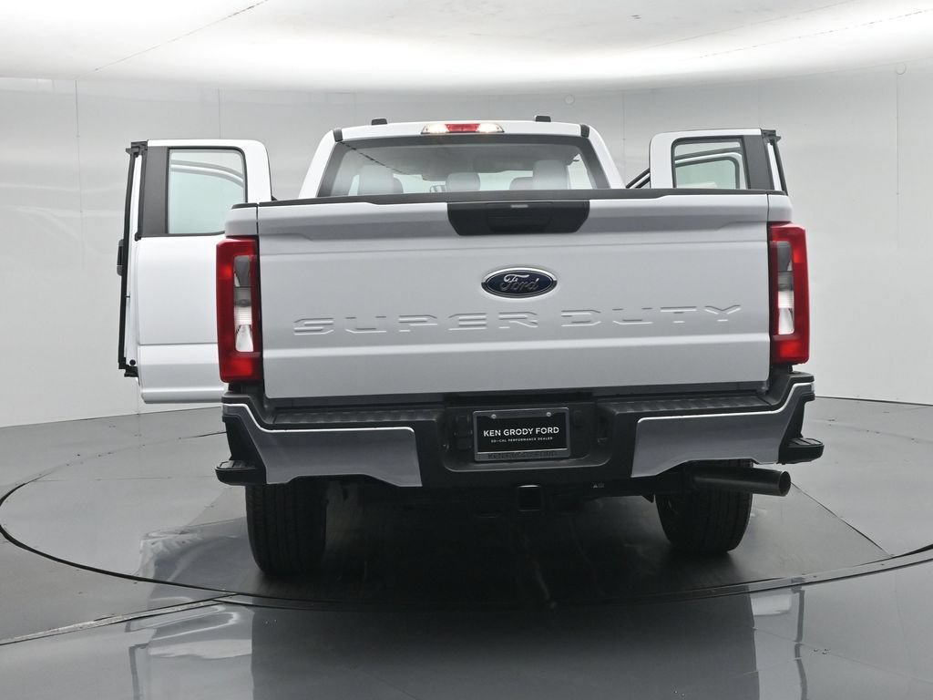 New 2026 Ford F350 XL w/ XL Chrome Package RWD image 31