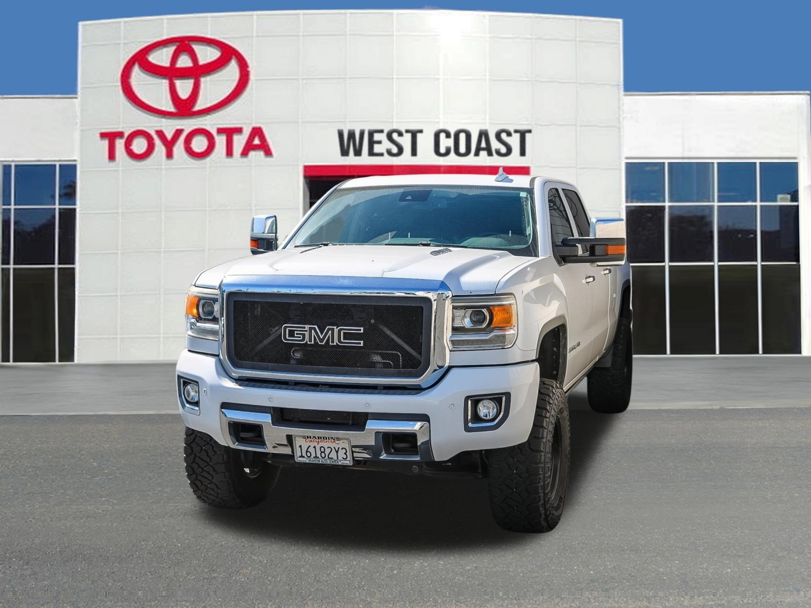 Used 2015 GMC Sierra 2500 Denali w/ Duramax Plus Package