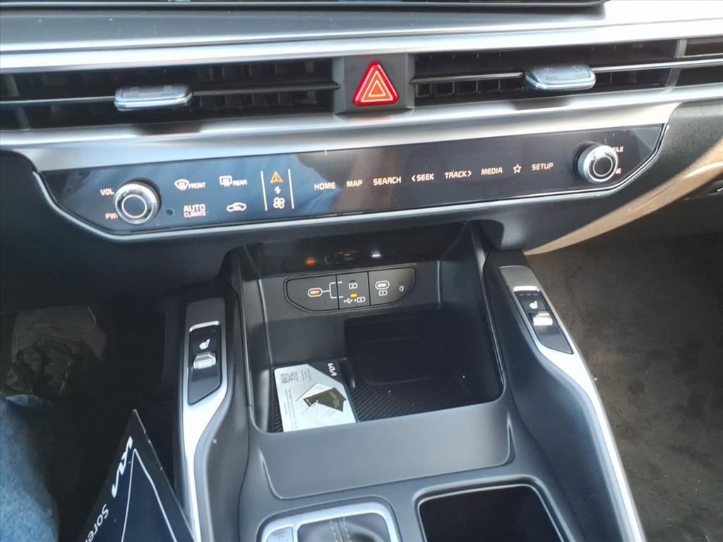 New 2026 Kia Sorento S AWD/4WD image 17