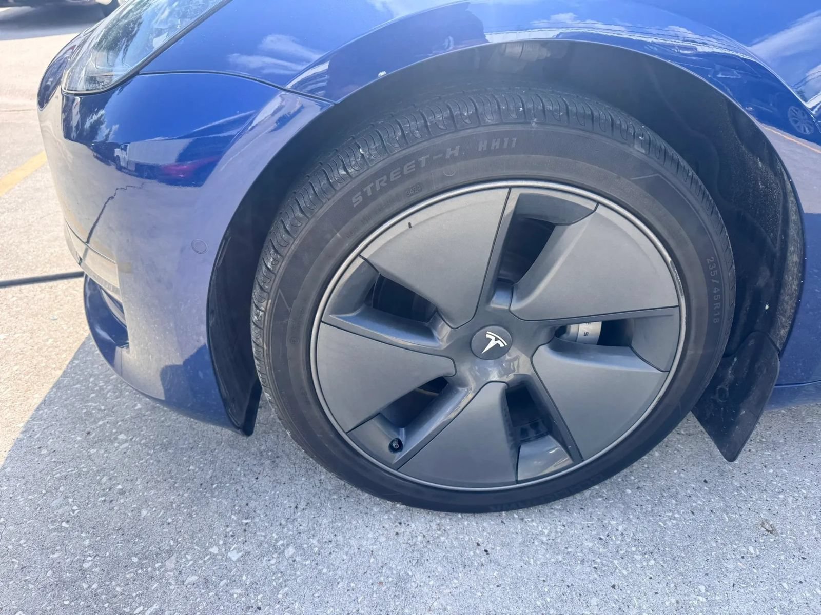 Used 2021 Tesla Model 3 Standard Range Plus RWD image 7