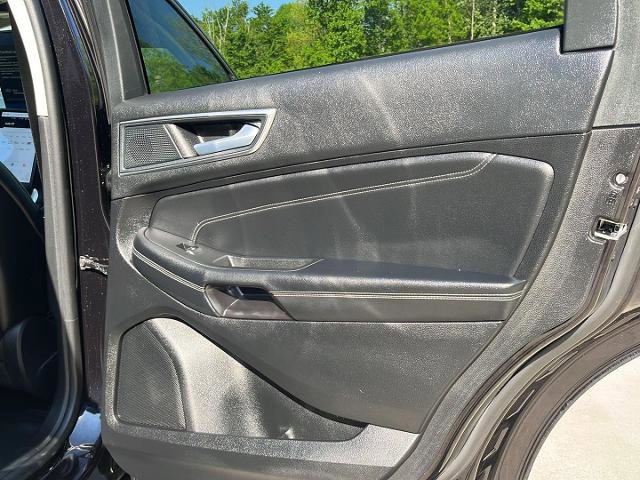 Certified 2024 Ford Edge Titanium AWD/4WD image 23