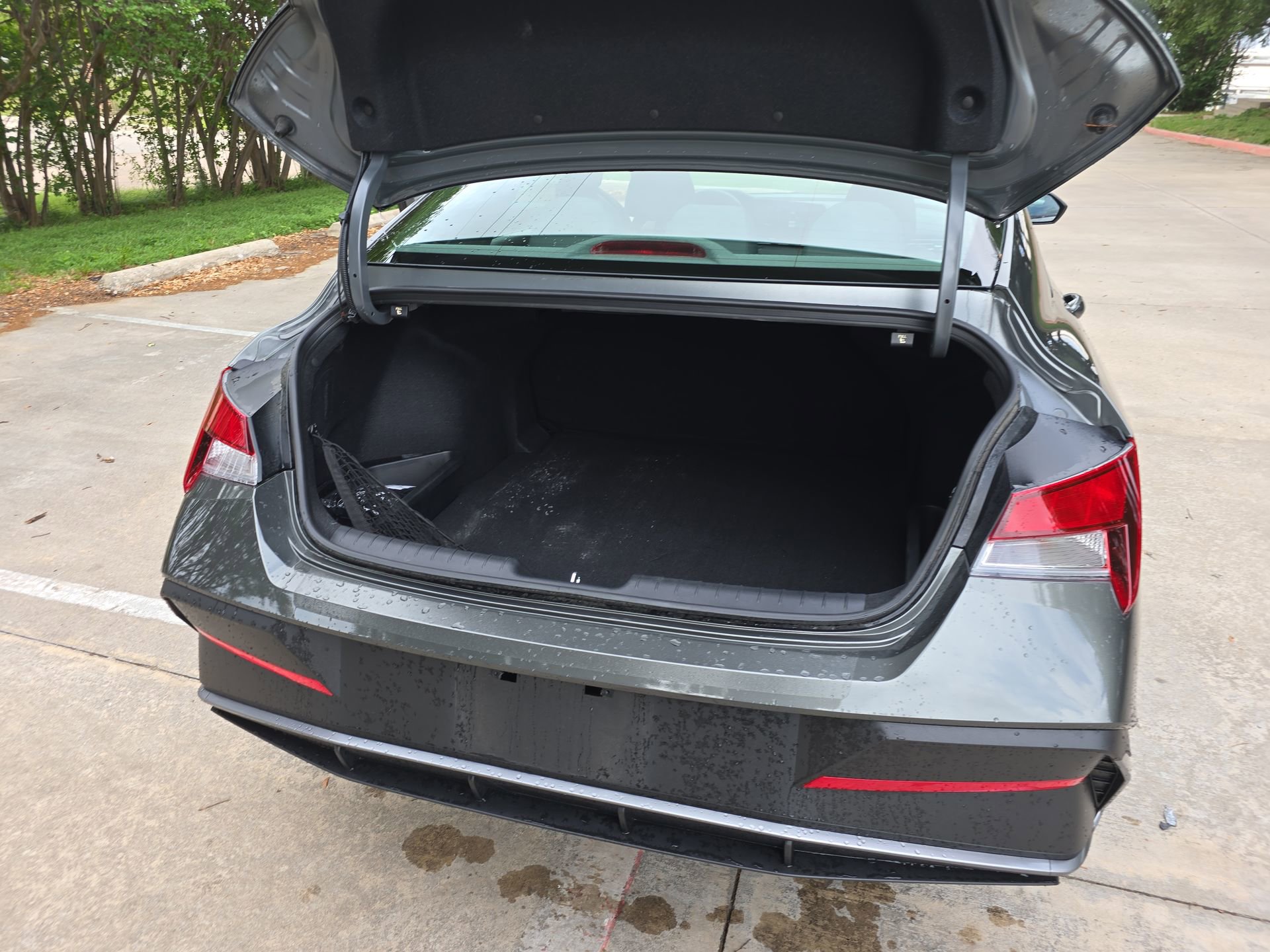 Used 2025 Hyundai Elantra Sport FWD image 21