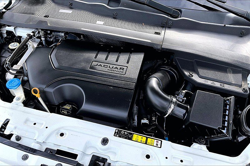 Used 2020 Jaguar E-PACE image 33