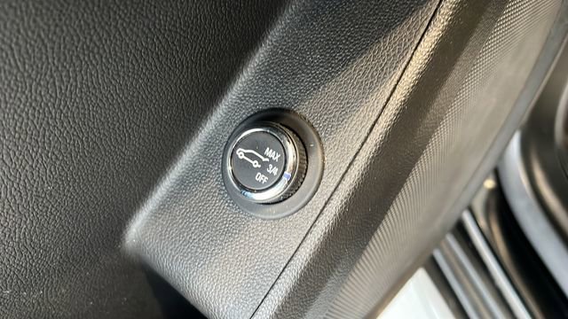 Used 2023 Chevrolet Traverse LT w/ LPO, Floor Liner Package image 43