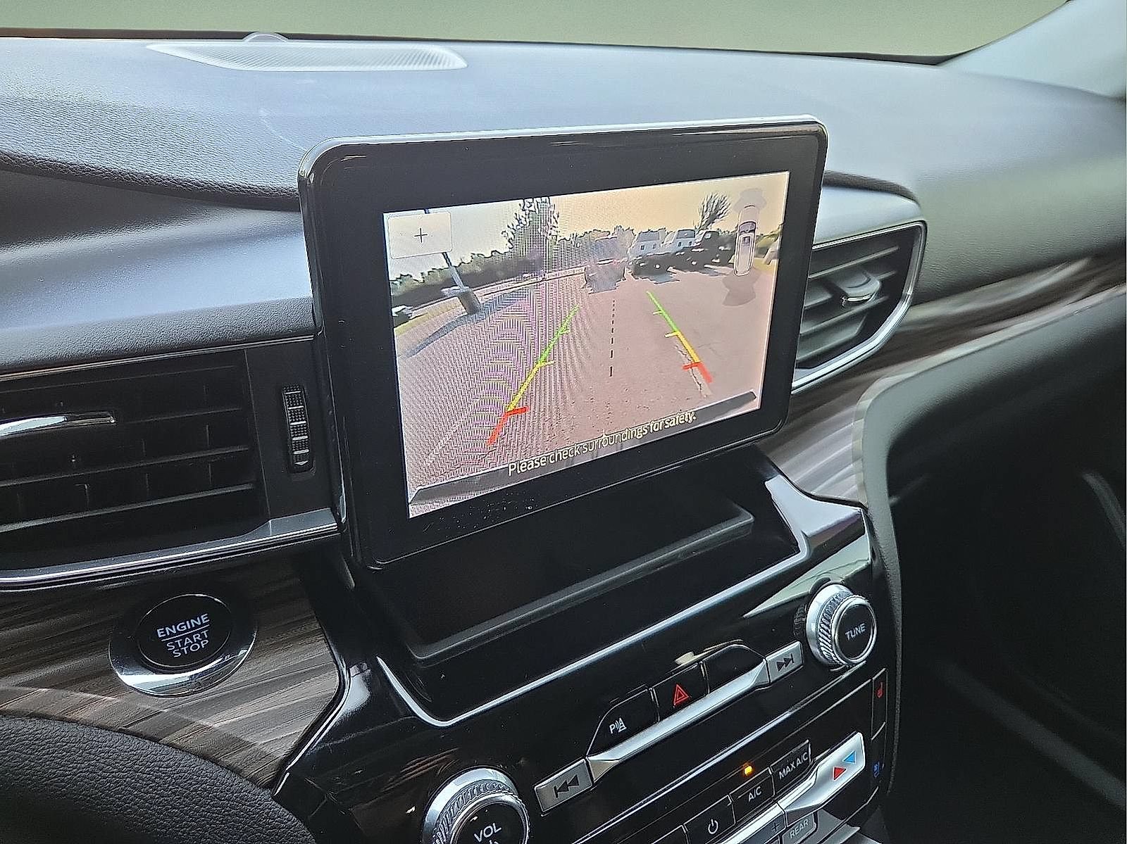 Used 2024 Ford Explorer Limited RWD image 18