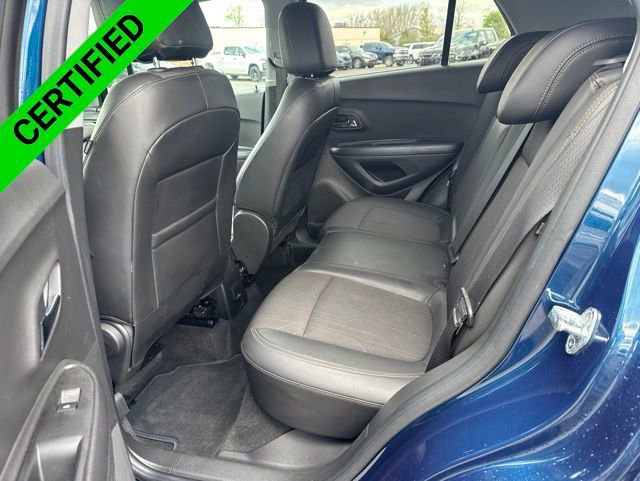 Used 2020 Chevrolet Trax LT w/ LT Convenience Package AWD/4WD image 13